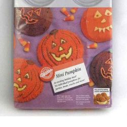 Wilton Mini Pumpkin Cake Pan Vintage 1989 Baking Cake Muffin Brownie Pan Halloween Jack O Lantern