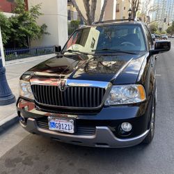 2004 Lincoln Navigator