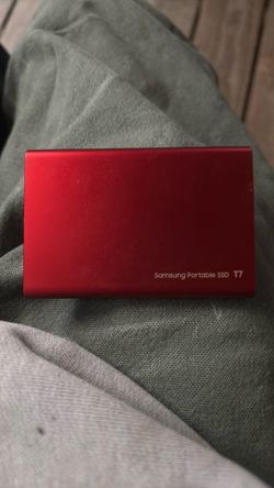 Samsung T7 Portable SSD 500GB – USB-C – Works with PS5 / Xbox / Mac / PC
