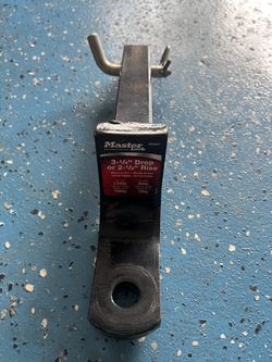 Master Lock 1-1/4” Tow Hitch: 3-1/4” Drop or 2-1/2” Rise