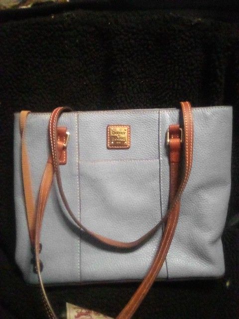 Dooney & Bourke Purse & $20🔥🔥