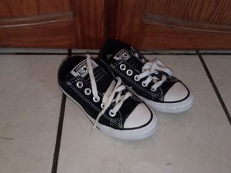 Converse Chuck Taylor All Star Low Top Sneakers toddler size 12