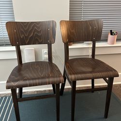Wood chairs (set of 2)