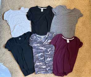 Women’s XS pink brand tshirts