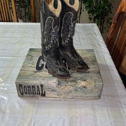 Corral Vintage Women Boots  8.5 