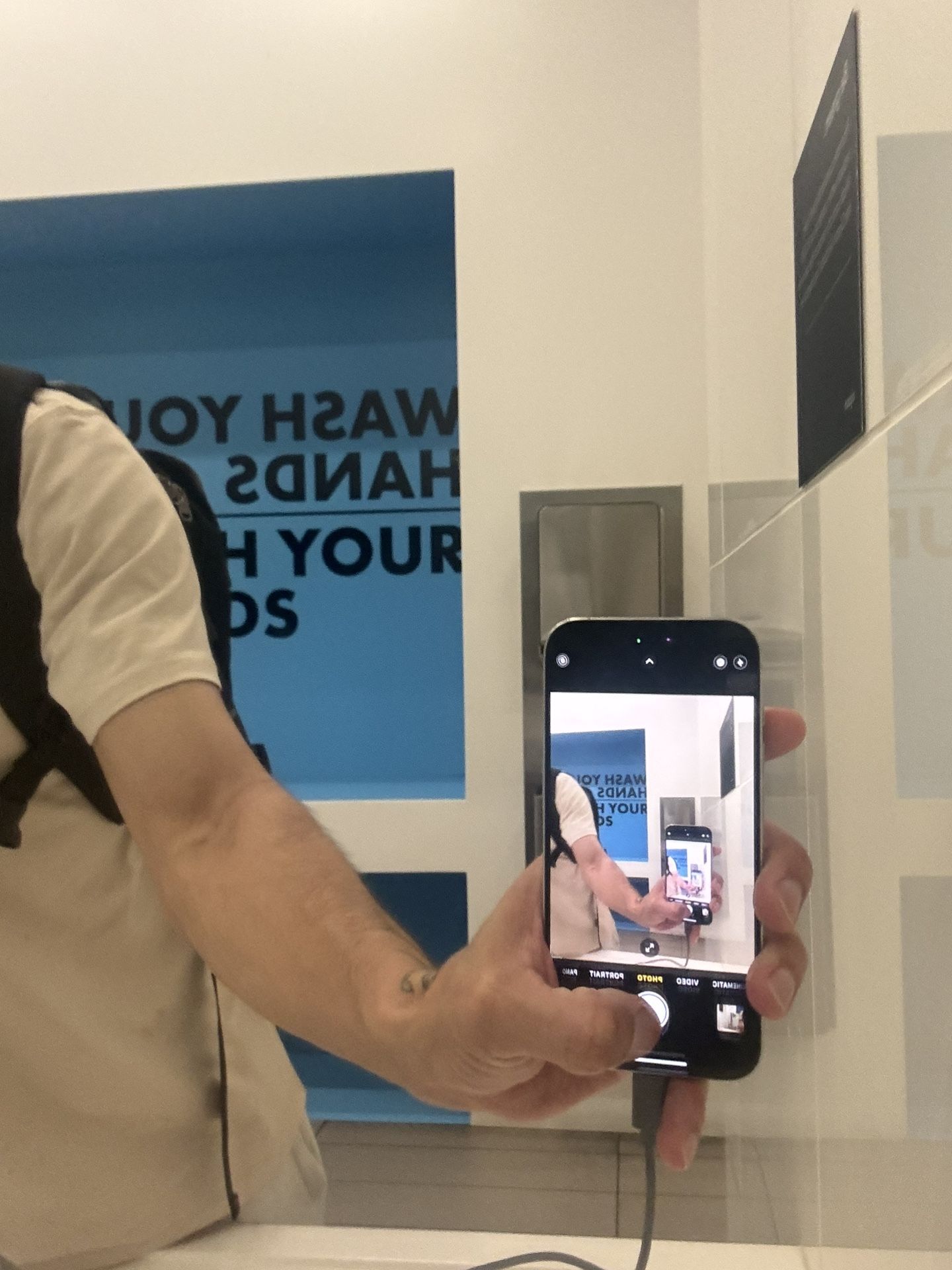 1tb iPhone 15 Pro White Titanium