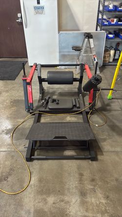 Hip Thrust Machine