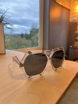 Rare 1980’s ULTRA “sultry” vintage sunglasses with stones! lenses replaced new and polarized