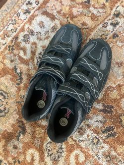 Cycling  shoes