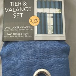 Tier & Valance Set