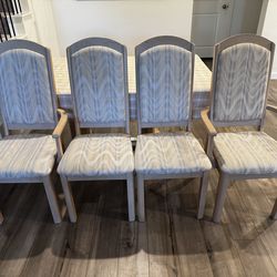 4 dinning chairs