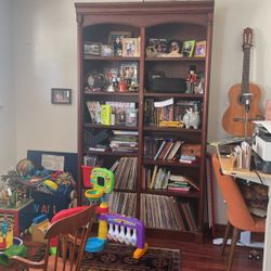Book Shelf, Top 2 Shelves Are Glass / With Lighting 