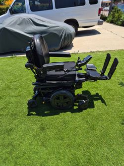 Quantum edge mobility wheel chair