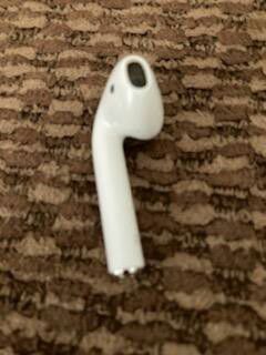 Apple iPhone airpods