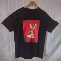 Vintage Picture From 1949 Of Marilyn Monroe On A Woman's T-shirt