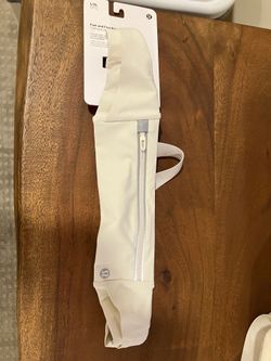 Lululemon brand new run belt