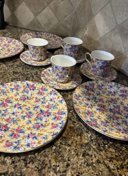 Porlien Steve & Won  Fine Porcelain Lot 4 Cups Saucers &salad Plates