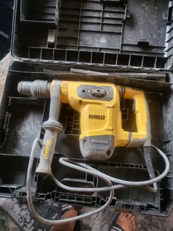 DeWalt hammer drill,with bits