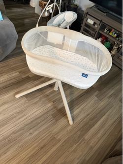 Halo brand baby bassinet