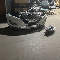 2017-2019 Nissan Rogue Completes  Umper Abd Headlight