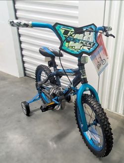 16" Boys BMX Bike w/ training wheels (Suspect by DynaCraft) -- BLACK + BLUE