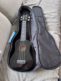 Diamond Head DU-100 Ukulele – Black