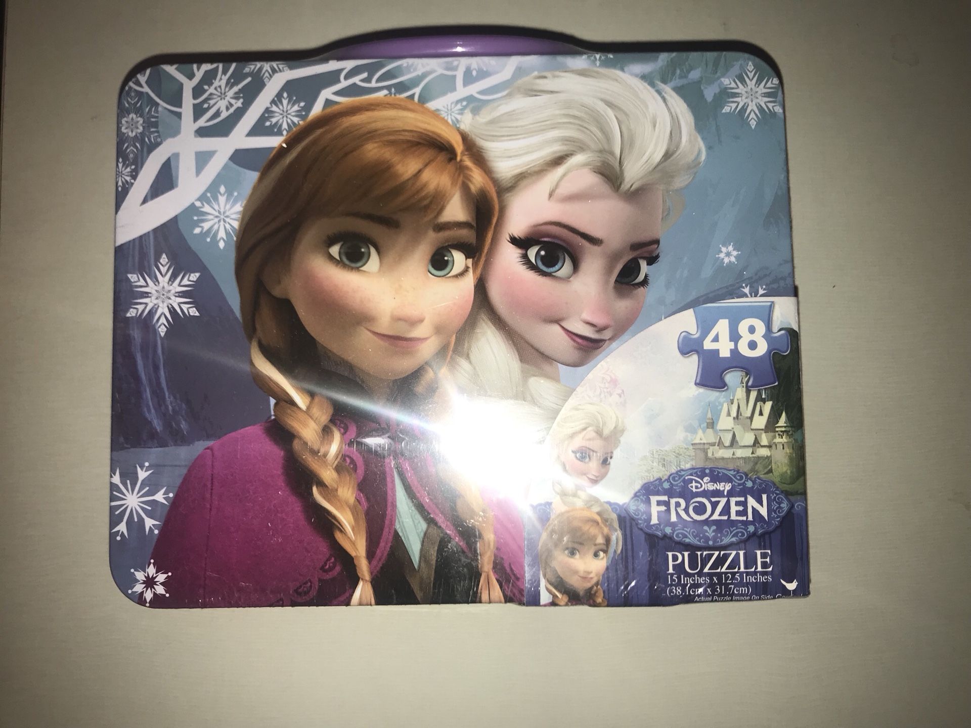 Lot of Toys 730 Pieces - Assorted Toys (Barbie, Monster High, Frozen Puzzle...)