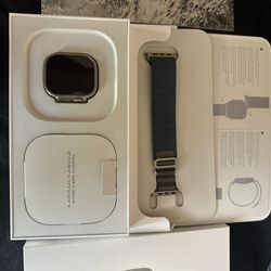 Apple  Watch Ultra 2 49mm