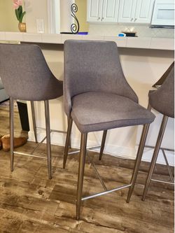 3 Bar height bar stools