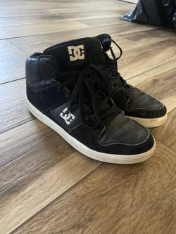 Youth’s DC Shoes