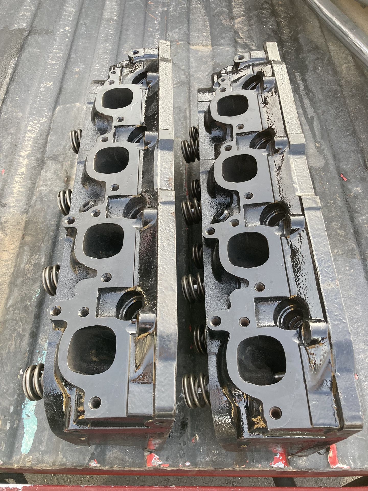 Mercruiser 454/502 Rectangle Port Cylinder Heads
