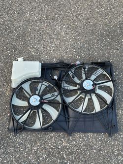 2014-2019 Toyota Highlander Radiator Fan