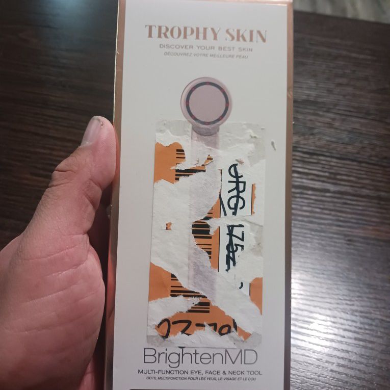 Trophy Skin BrightenMD - 4-in-1 Portable Microcurrent Facial