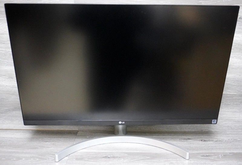 LG 27UL600-W 27-inch 4K UHD IPS LED Monitor 60hz - Tested & Working