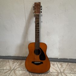 Yamaha Kid Guitar