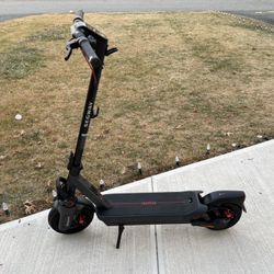 Segway - Ninebot Max G3 Electric Scooter, 28 mph Max Speed w/ 50 miles Max Range - Black