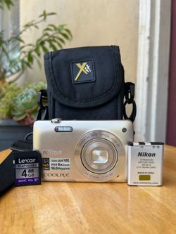 Nikon Coolpix S4300 16.0MP Digital Camera - Silver