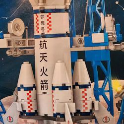 1000Pcs Space Aircraft Building Blocks Toys, Spacecraft Rocket Launch Center Toy
