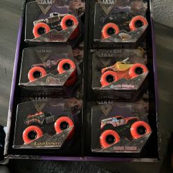 Monster Jam Spooky Collection All 6 Trucks 