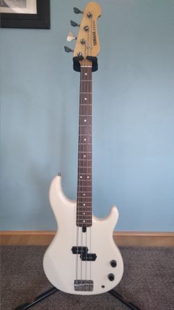 Vintage 80's Yamaha BB200 Bass