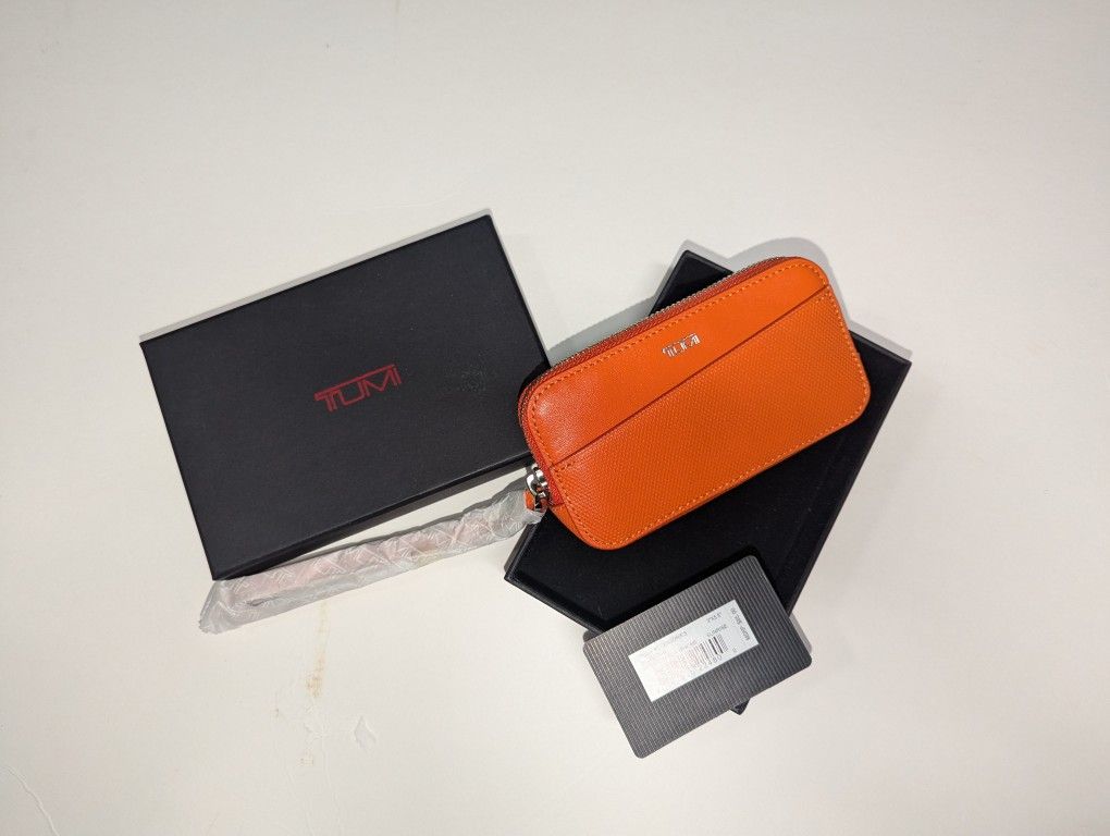 Tumi Wristlet Sunrise (Orange)