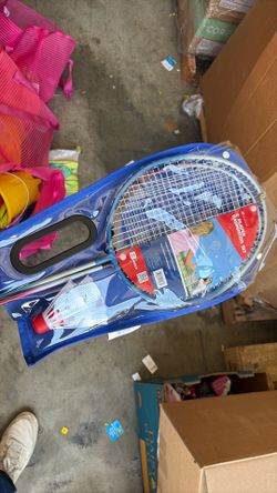 Badminton set