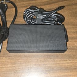 Obsidian Laptop Charger