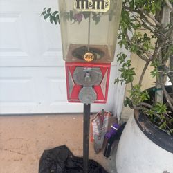 Old Style 25 Cent  Gum Ball/mm Machine 