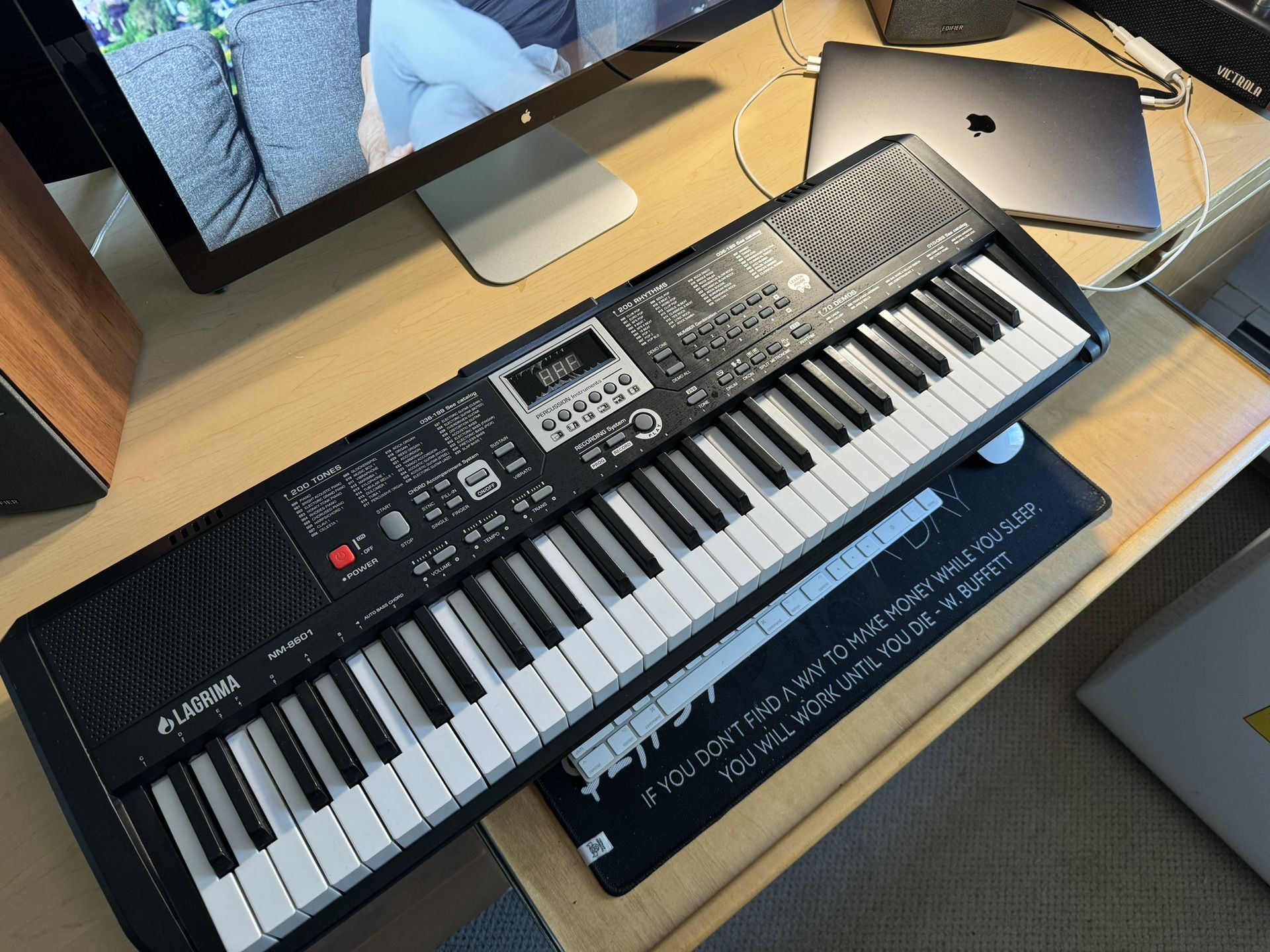 61 Key Electronic Keyboard