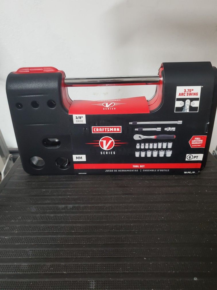 Craftsman V-SERIES Ratchet Socket Set (Metric, 3/8)