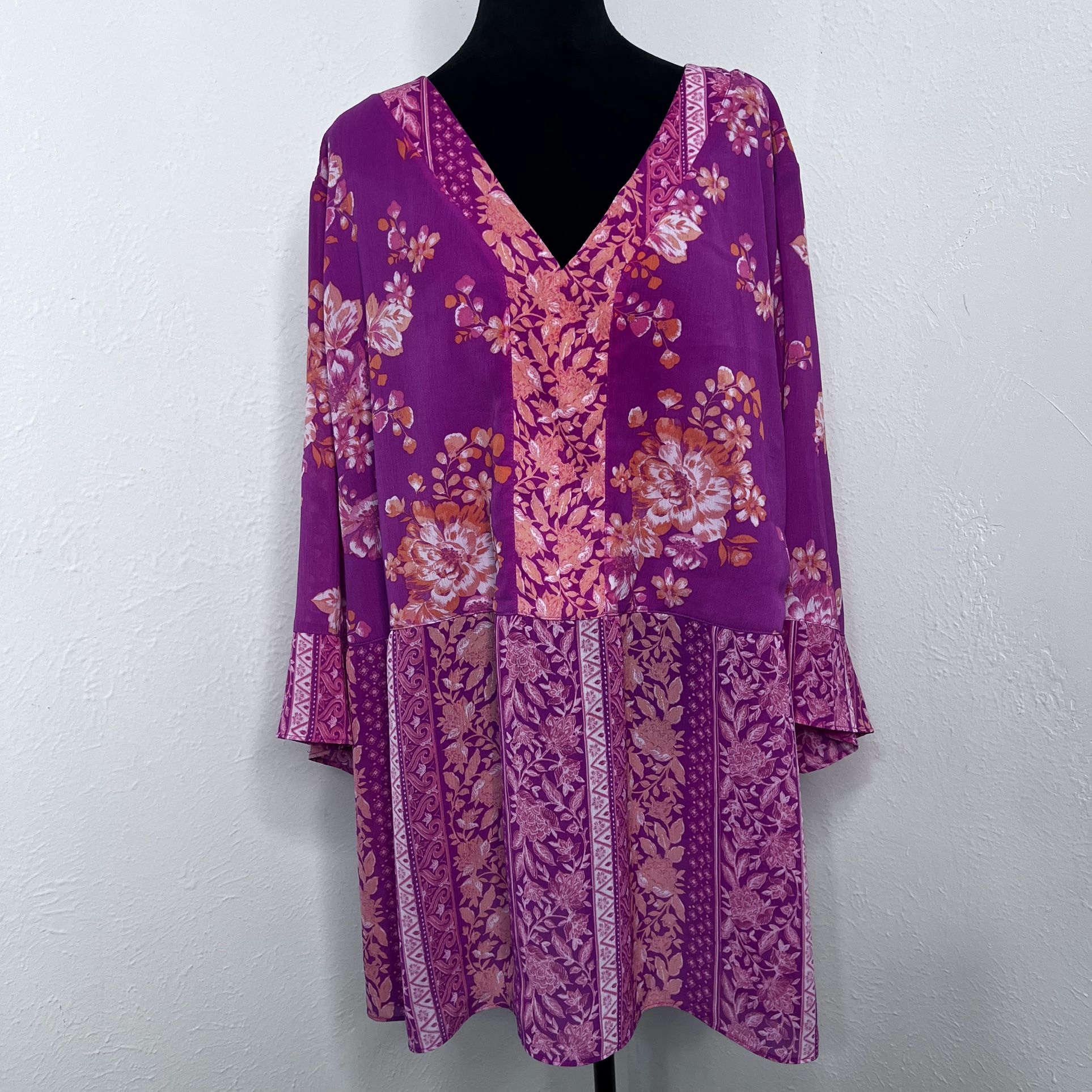 Isaac Mizrahi Women's Printed Crinkle Chiffon Blouse Top Bright Berry Size: 30W