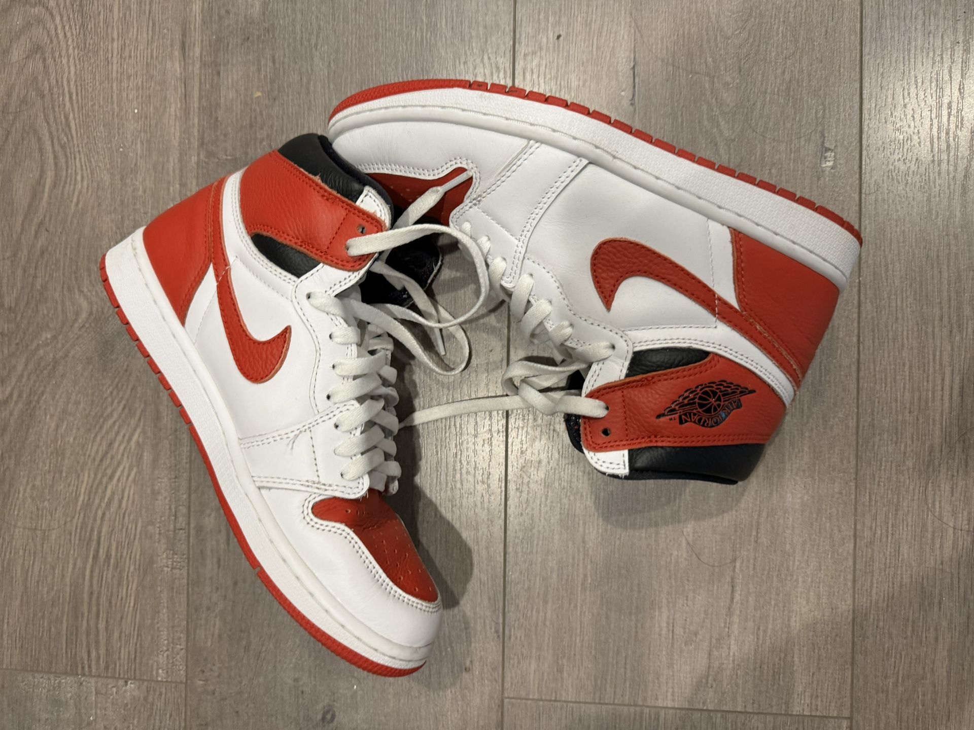 Jordan High Red White Size 8 Men Used