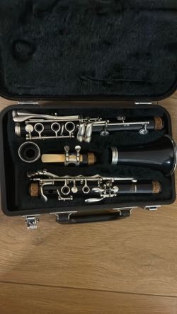 Yamaha Student Clarinet w/ Hard Case – Great Condition