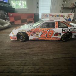 1:24 2000 Grand Prix. Tony Stewart #20 Home Depot kids workshop